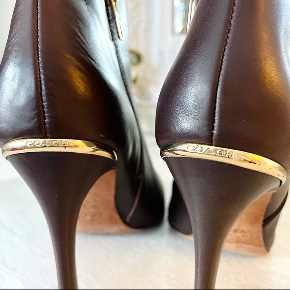 Coach Nila chestnut booties - Picture 9 of 14